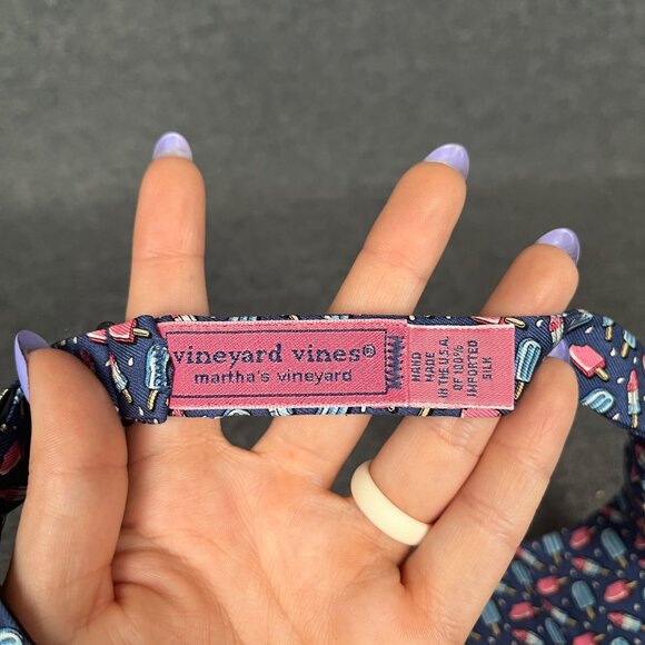 Vineyard Vines Martha's Vineyard Mens Silk Adjustable Bowtie Blue Popsicle - Picture 2 of 4